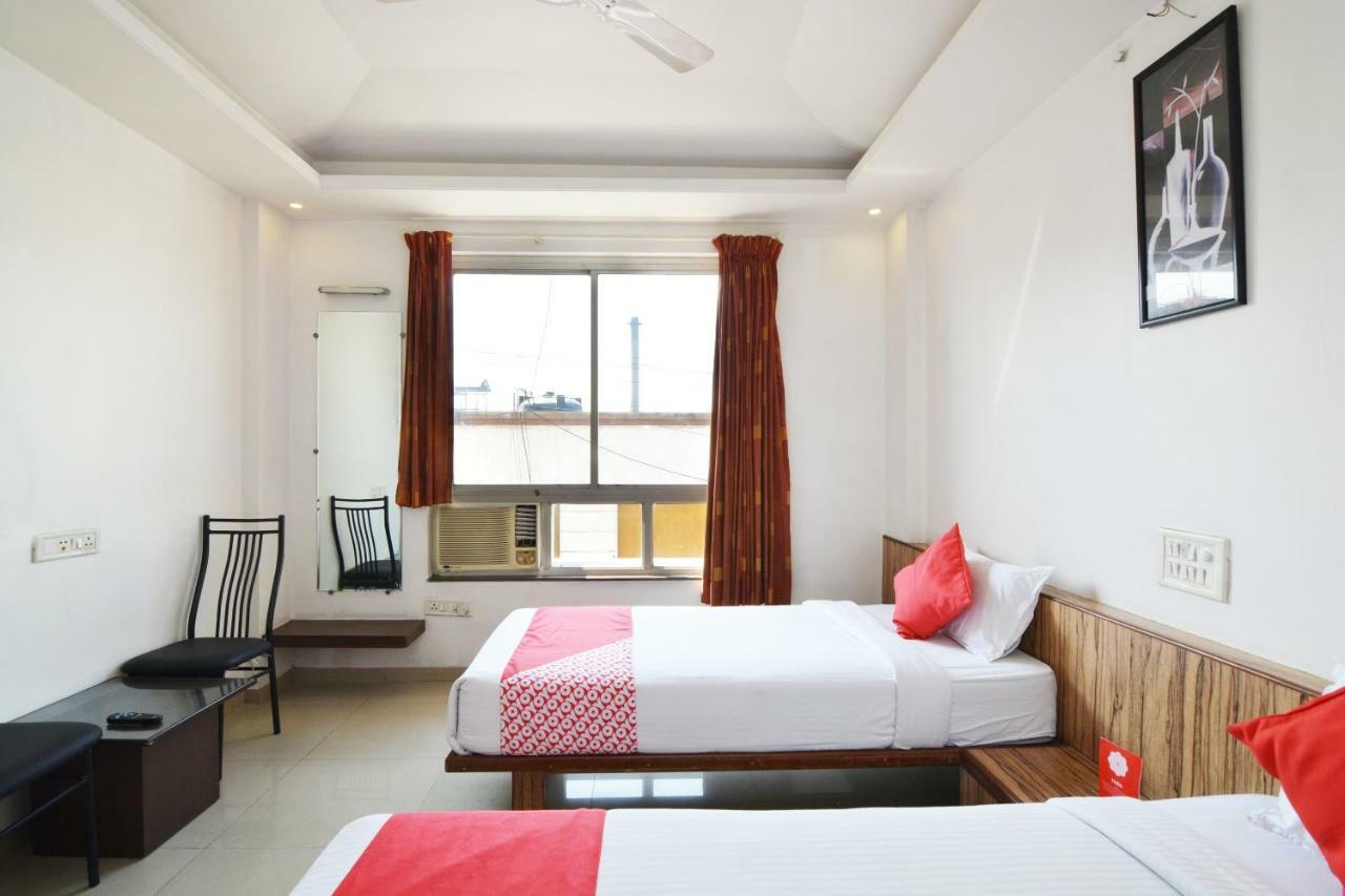 Hotel Oyo 24197 Saptaruchi Pimpri-Chinchwad Exterior foto